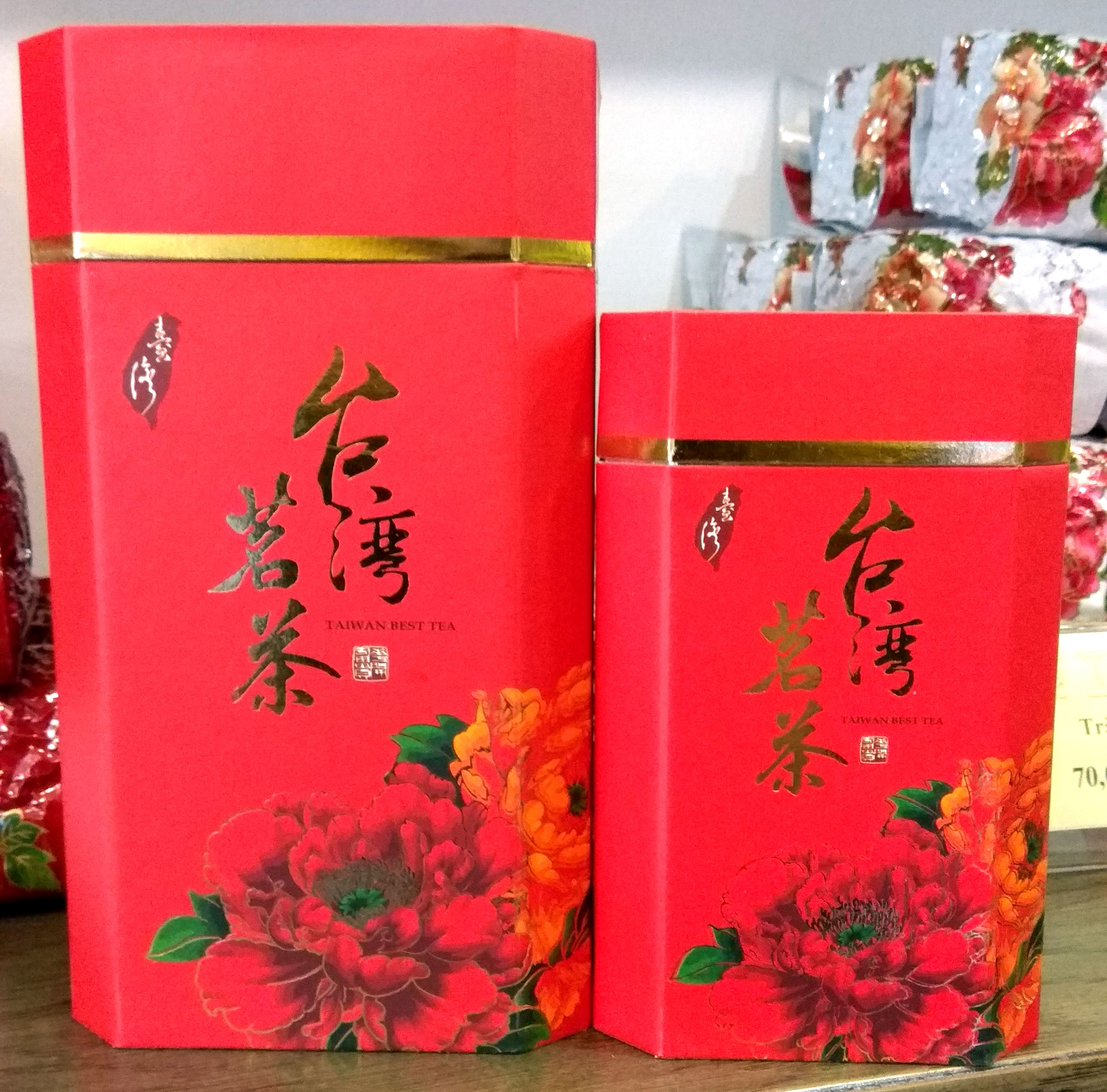 Hộp trà Olong biếu tết